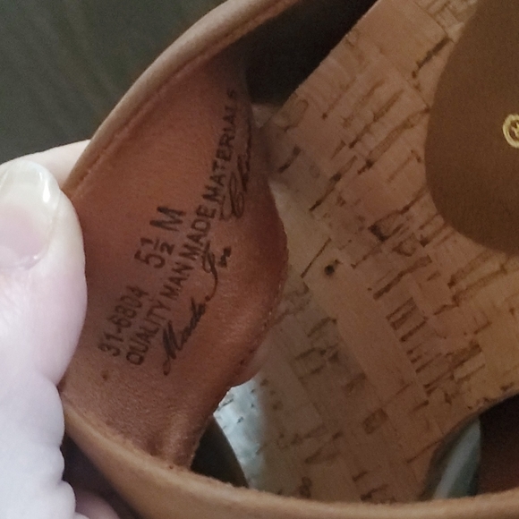 NWOT Easy Street MaryAnn Wedge Sandals - Picture 7 of 10